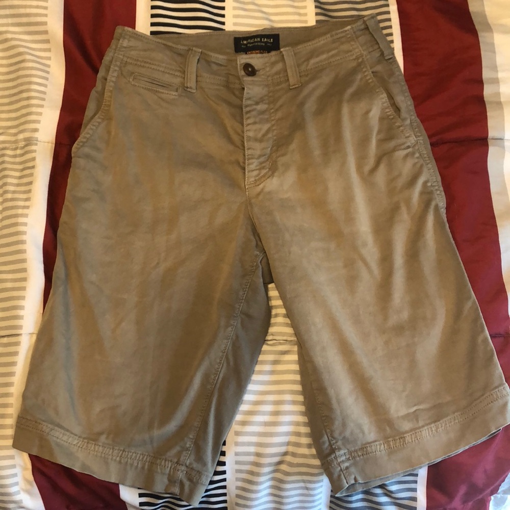 Men’s American Eagle Grey Khaki Shorts
